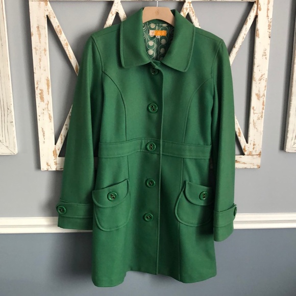tulle green coat